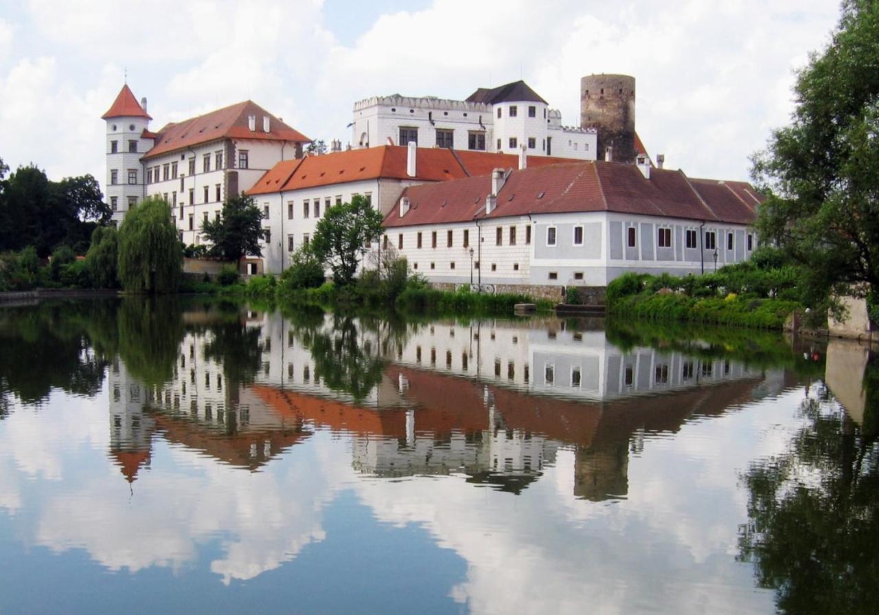 Only Apartments Jindřichův Hradec Eksteriør bilde